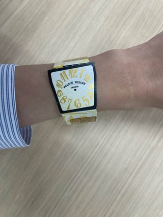 コアラのマーチ、"フランクミュラー"とコラボ レモンタルト味　腕時計も工作できる