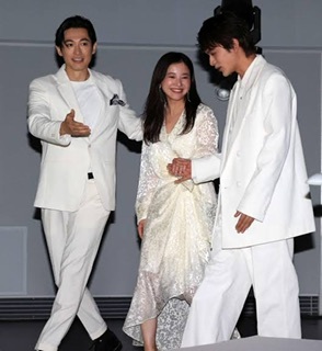 テレビ朝日系『星降る夜に』火曜9時