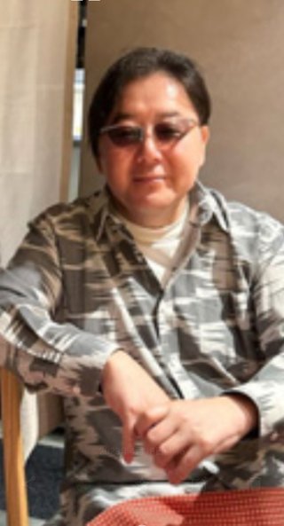 ええい！控えおろう！このお方をどなたと心得る！