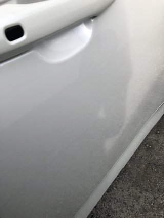 至急　車関係詳しい方教えてください（ドアの擦り傷）