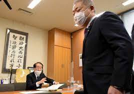 維侵略は８年もの間、維侵略議員のハラスメント行為を隠ぺい