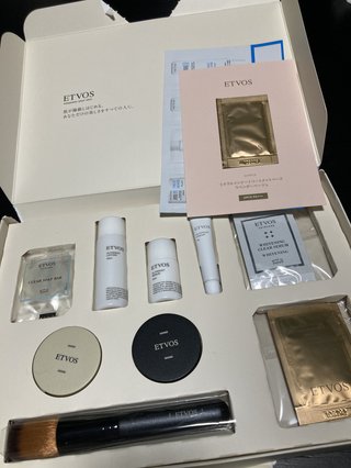 なんかどうでもいいこと聞かせてくれない？