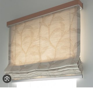 高窓にカーテンとか付けてる？