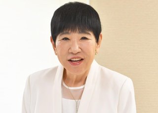 和田アキ子「すいません、頭の悪いご意見番で」怒りでワナワナ　鳥羽シェフの名指しに不快感