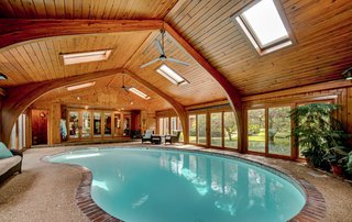 家にプールある人