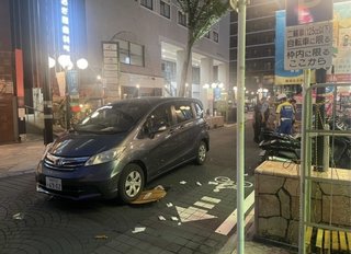 「むしゃくしゃしてやった」繁華街の歩行者天国に車が突っ込む　殺人未遂容疑で20代男を逮捕
