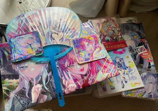 旦那が昨日コミケ行って20万も使ってきやがった