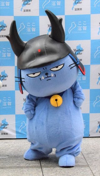 ひこにゃんのライバル「わるにゃんこ将軍」が日本橋に見参　もへろんさんも「思ったより悪そう」