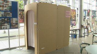 道の駅に「段ボール授乳室」…SNSで批判相次ぐ「女性の羞恥や恐怖に無頓着過ぎる」 問題はどこに?