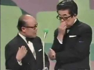 お笑いで爆笑したおもしろいネタある？