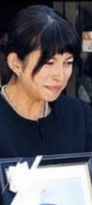 上原多香子に不倫相手と新生活報道…庇って失職、離島に移住までした再婚夫の絶望