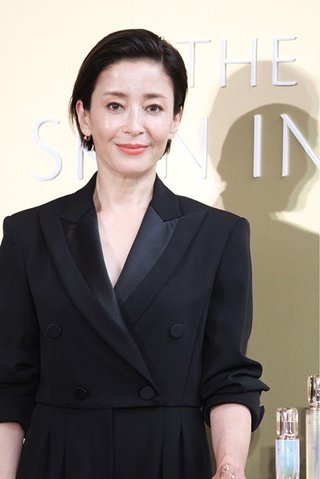 宮沢りえさんって、鼻横のホクロ取れたんだね