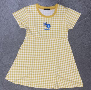 この服いつの時代の服？