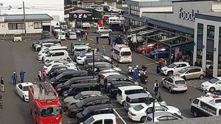 宮崎市のスーパーの駐車場で1歳に満たないくらいの幼い子どもと母親が