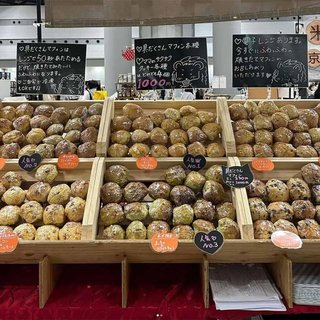 糸引きマフィンの“ゆうパック発払いで商品回収”が物議…病原体の扱い、日本郵便の見解は