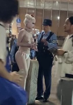 渋谷ハロウィーン路上で『ほぼ全裸』  女性インフルエンサーが物議