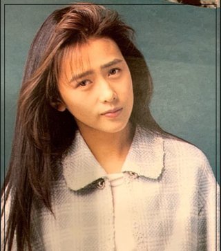 これ見て！安室奈美恵の方が古臭く感じない？！