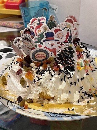 高島屋のぐっちゃりケーキ、3歳が飾り付け 母親「一生の思い出」