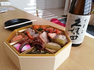 今お酒飲んでる人～