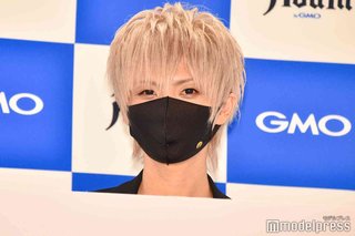 歌い手まふまふ、結婚・離婚していた　元妻と訴訟中「2年間毎日ずっと死んでしまいたかった」