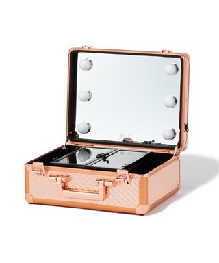 この春から小6の娘、3万円のメイクボックス