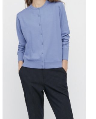 ユニクロで服買う？