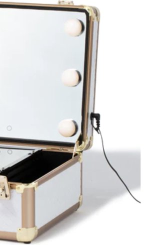 この春から小6の娘、3万円のメイクボックス