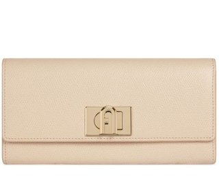 財布って黒のほうが高級感あるよね？