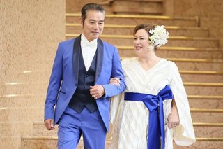 【芸能】結婚４５周年の勝野洋＆キャシー中島が三越本店で挙式「太陽にほえろ！」テーマソングで入場