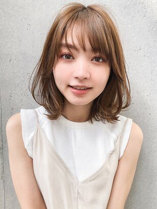 米国アジア系女子はみんな決まったようにこの