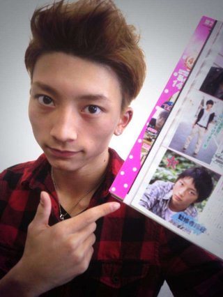 おばのゴマキと「うり二つ」　“般若タトゥー”のラッパー・デビュー作が即日チャート1位