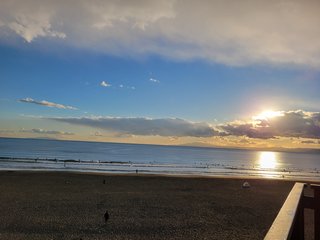 息子が初デートで江の島に行ったんだけど、この時期の江の島って何か楽しいことある？