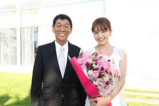明石家さんま＆川口春奈が親子役！「心はロンリー　気持ちは『…』」最新作で