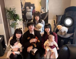 無職男「妻四人と子供三人います。将来は精子バンク利用して子供54人欲しい」