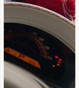 画家を目指している美大生なんだけど練習がてらに似顔絵を描かせて頂きます