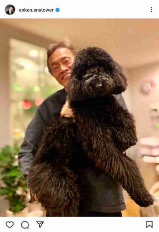 遠藤憲一　3カ月前は膝下サイズも「う、腰が」保護犬の成長報告に「でかー！」「スクスク育っている」