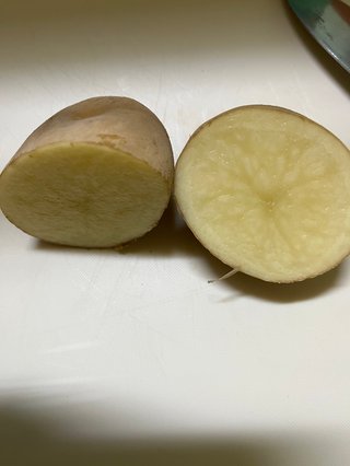 冷蔵庫で約1年眠ってたじゃがいもって食べられる？