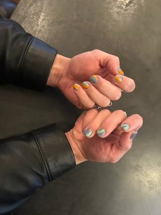 男性のジェルネイルって