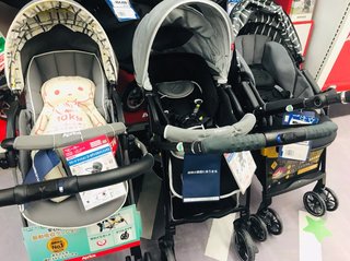 こんなベビーカーに足踏まれたら痛い？