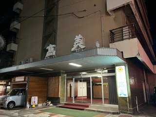 エレベーターの扉が開いたら「かご」がなく…約２０メートル転落　ホテルで点検中の男性両足骨折