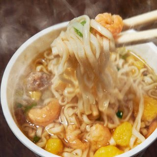 皆が食べた中で1番美味しかったカップ麺なに？