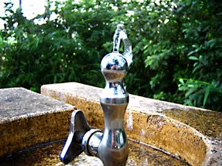 公園の水道蛇口に肛門をこすりつけ使用不可にした男を逮捕「性欲を満たすため」【東京都】