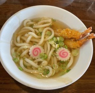 日本では500円のこんな安ウドンもアメリカでは