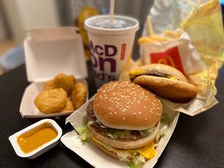 霊感とかないし気のせいだろうけど、家に何か居る気がする