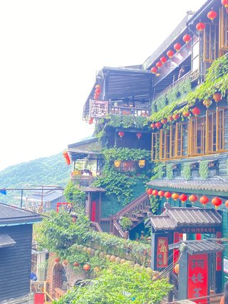 円安なのに海外旅行行く人達