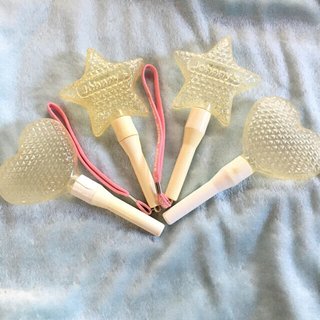 平野紫耀のグループのペンライト買おうと思ってふて値段見たんだけど