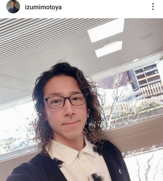 「すごい髪形」「ラーメンマンみたい」４９歳・和泉元彌の姿に騒然