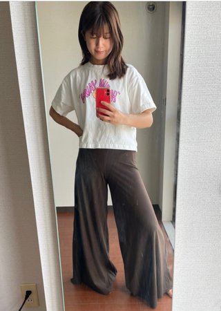 小林礼奈って人は有名人なの？