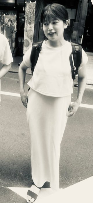 小林礼奈って人は有名人なの？