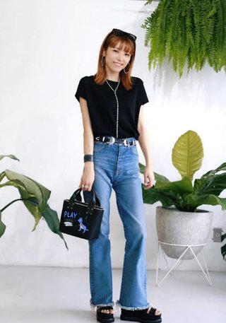 なんで若槻千夏はいつもだっさいポニテなの？？